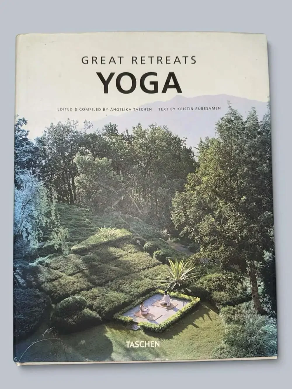 Taschen Great Retreats Yoga Book